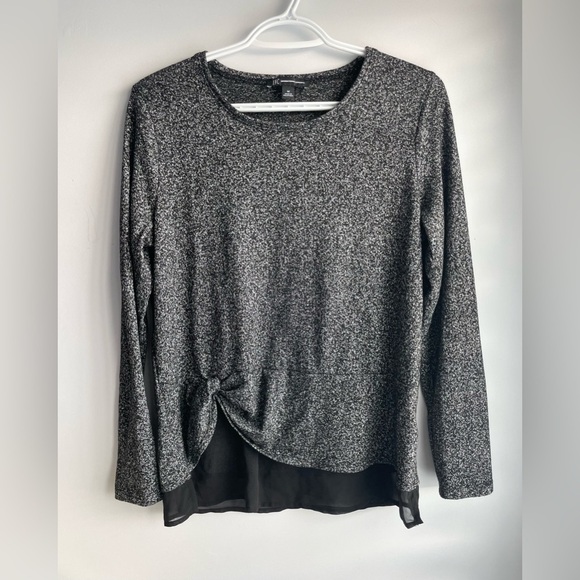 Shimmering Silver Textured Long-sleeve Top - Picture 8 of 8